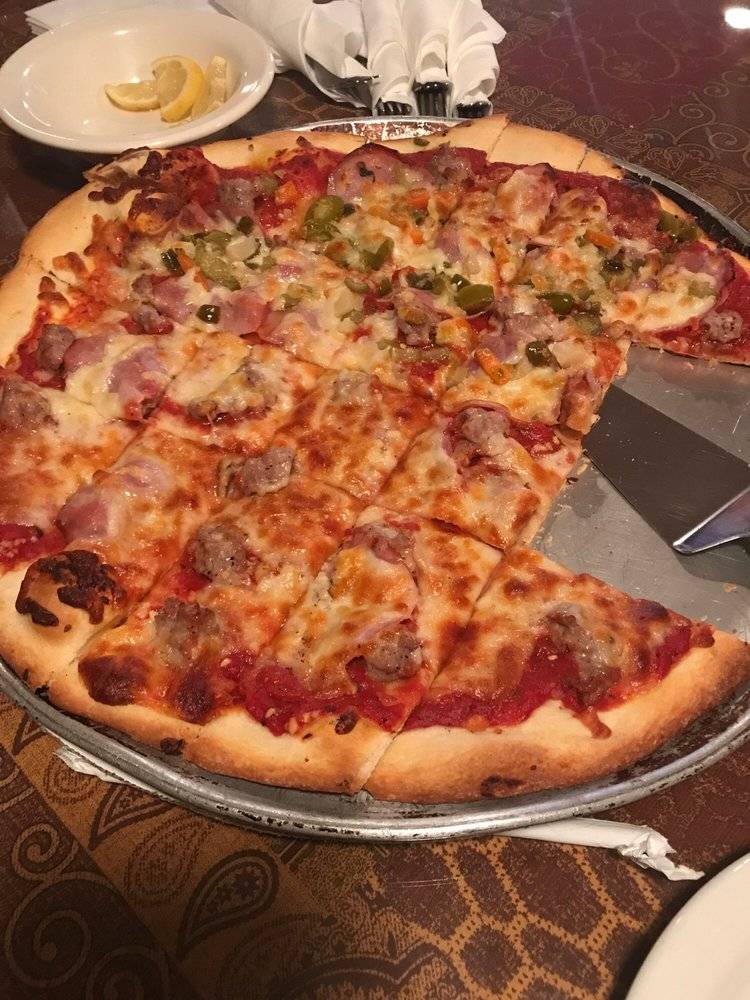 Mama and Me Pizzeria | restaurant | 18219 Dixie Hwy, Homewood, IL 60430, USA | 7087997770 OR +1 708-799-7770