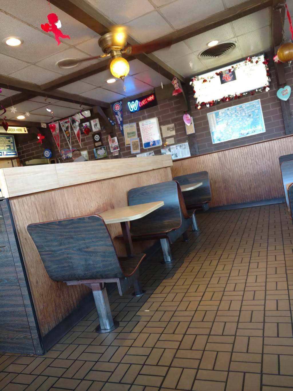 Mickeys Drive-In | restaurant | 105 St Charles Rd, Villa Park, IL 60181, USA | 6305308160 OR +1 630-530-8160