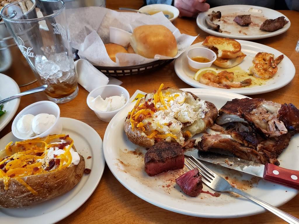 Texas Roadhouse | restaurant | 3065 W Ridge Rd, Rochester, NY 14626, USA | 5854410100 OR +1 585-441-0100