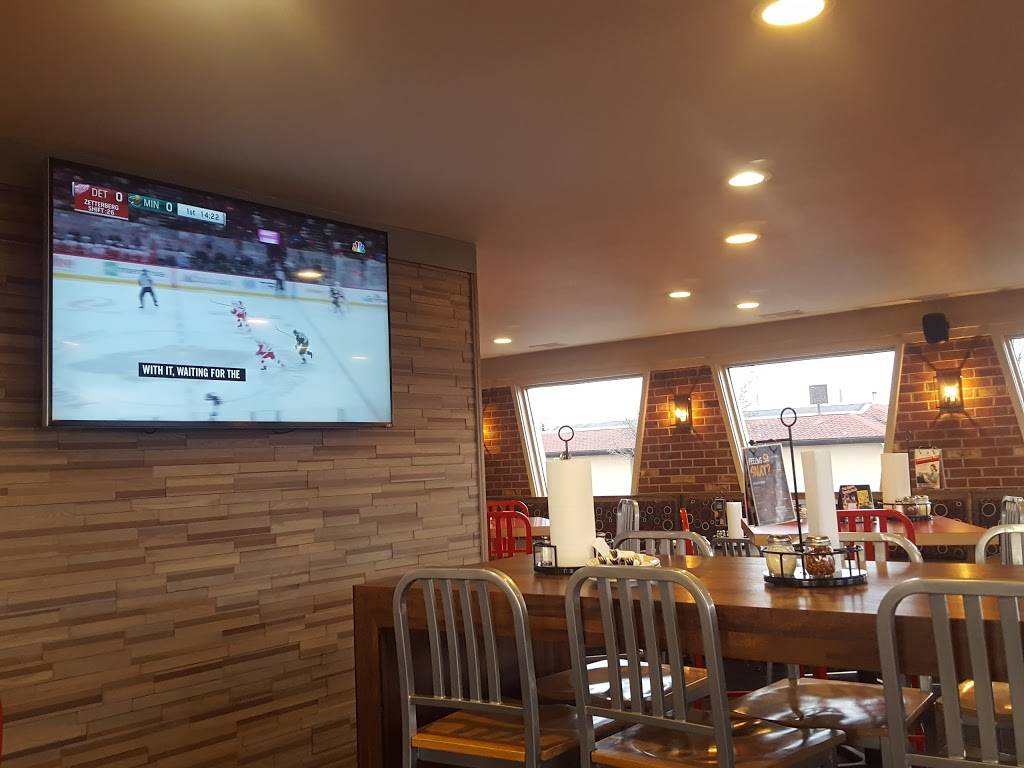 Pizza Hut | meal takeaway | 2485 S Main St, Harrisonburg, VA 22801, USA | 5404331821 OR +1 540-433-1821