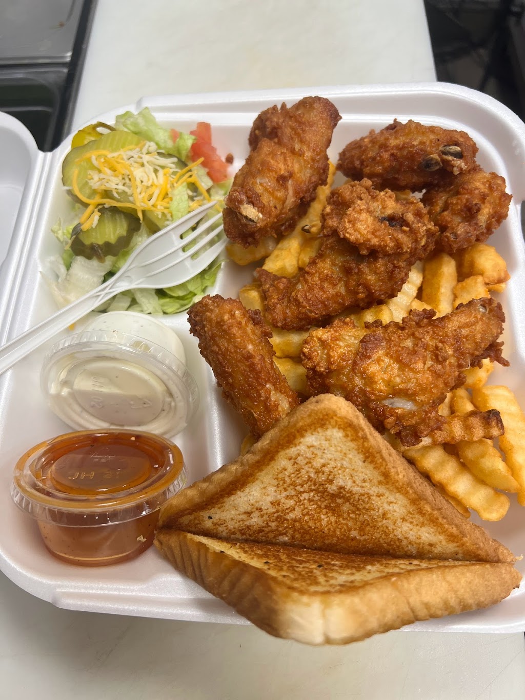 Burger Stop | restaurant | 12653 Avenue 416, Orosi, CA 93647, USA | 5595965069 OR +1 559-596-5069