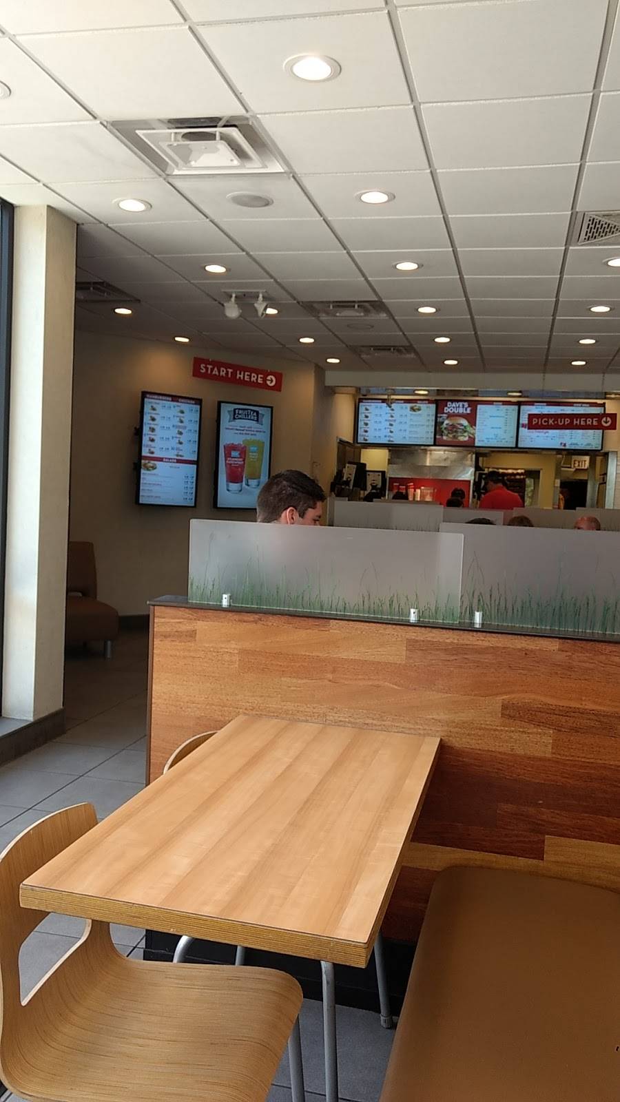 Wendys | restaurant | 600 Clearview Heights Rd, Charleston, WV 25312, USA | 3049849843 OR +1 304-984-9843