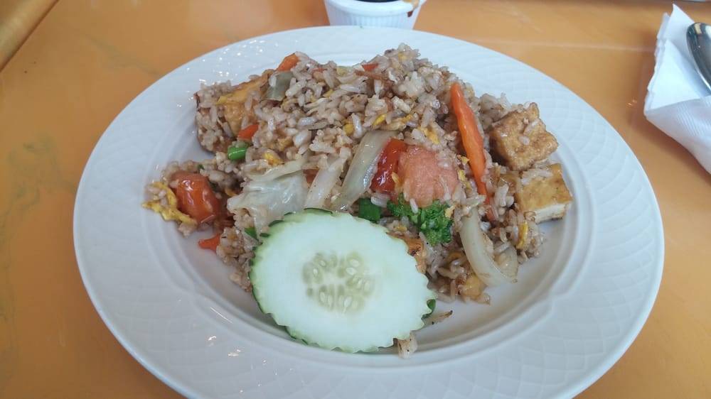 Elephant Thai Restaurant(Shockoe Bottom) | restaurant | 13 N 17th St, Richmond, VA 23219, USA | 8043433934 OR +1 804-343-3934