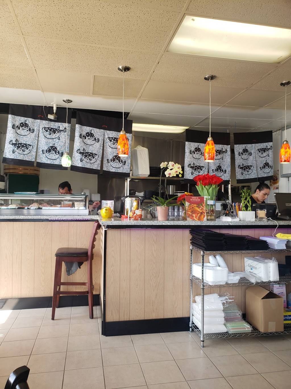 Mito Pho & Sushi | restaurant | 1290 Hollister St #106, San Diego, CA 92154, USA | 8582943483 OR +1 858-294-3483