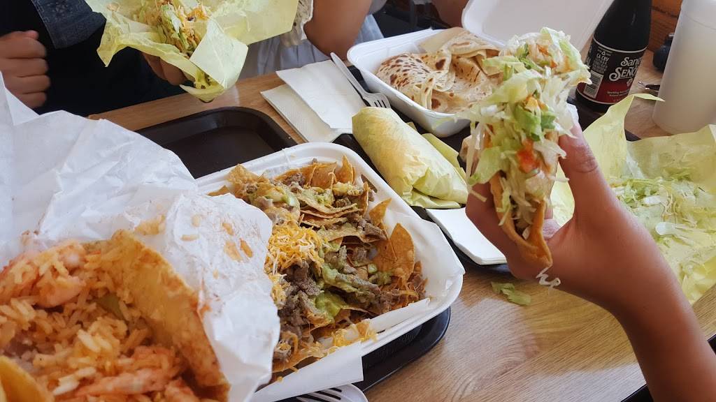 Super Sergios | restaurant | 1631 Sweetwater Rd, National City, CA 91950, USA | 6194742553 OR +1 619-474-2553