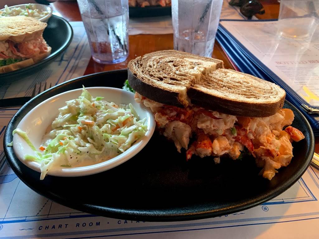 Chart Room | restaurant | 1 Shipyard Ln, Cataumet, MA 02534, USA | 5085635350 OR +1 508-563-5350