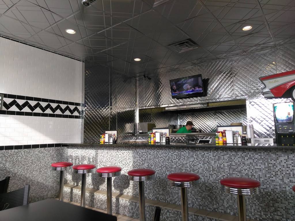 Steak N Egger | restaurant | 5611 S Archer Rd, Summit, IL 60501, USA | 7085460678 OR +1 708-546-0678