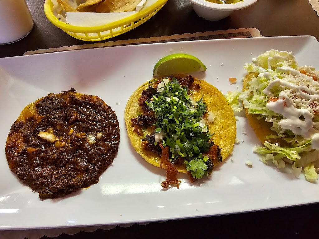 RINCONCITO DE VERACRUZ | restaurant | 2122 W Algonquin Rd, Lake in the Hills, IL 60156, USA | 2243330139 OR +1 224-333-0139