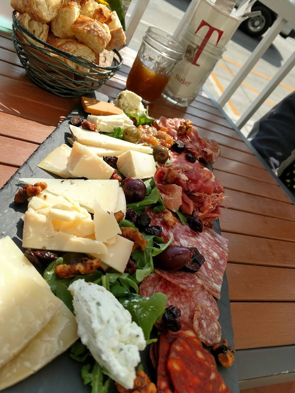 Door County Creamery | restaurant | 10653 N Bay Shore Dr, Sister Bay, WI 54234, USA | 9208543388 OR +1 920-854-3388