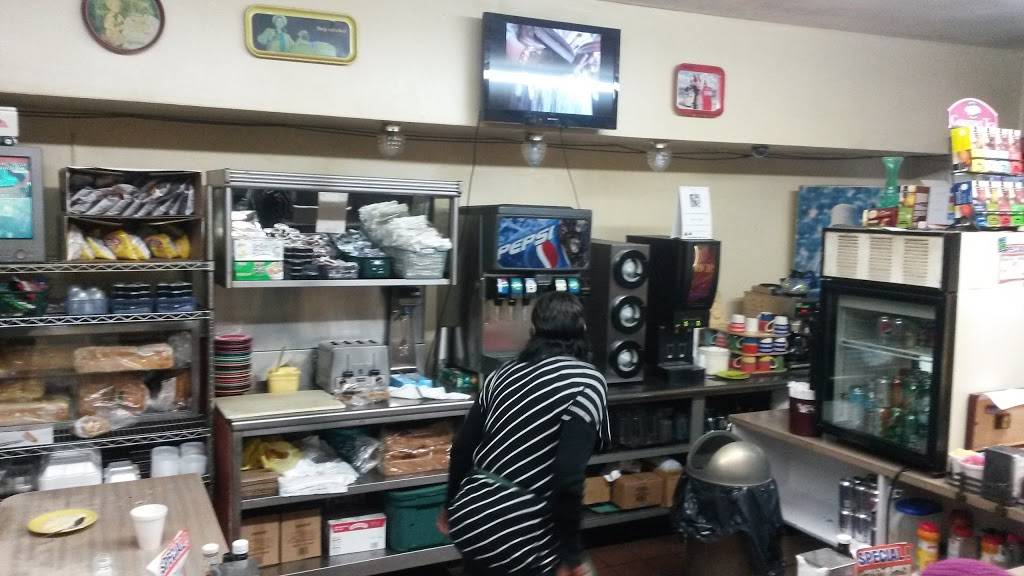 Marys Diner | restaurant | 3450 E 93rd St, Cleveland, OH 44104, USA | 2168835750 OR +1 216-883-5750