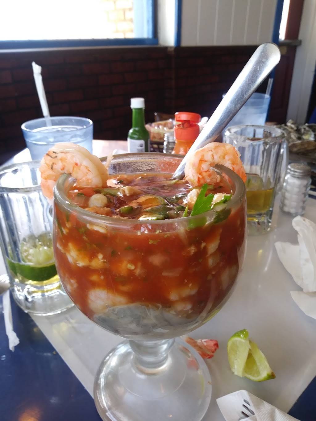 La Isla Restaurant | restaurant | 611 W Park Row Dr, Arlington, TX 76010, USA | 8174601180 OR +1 817-460-1180