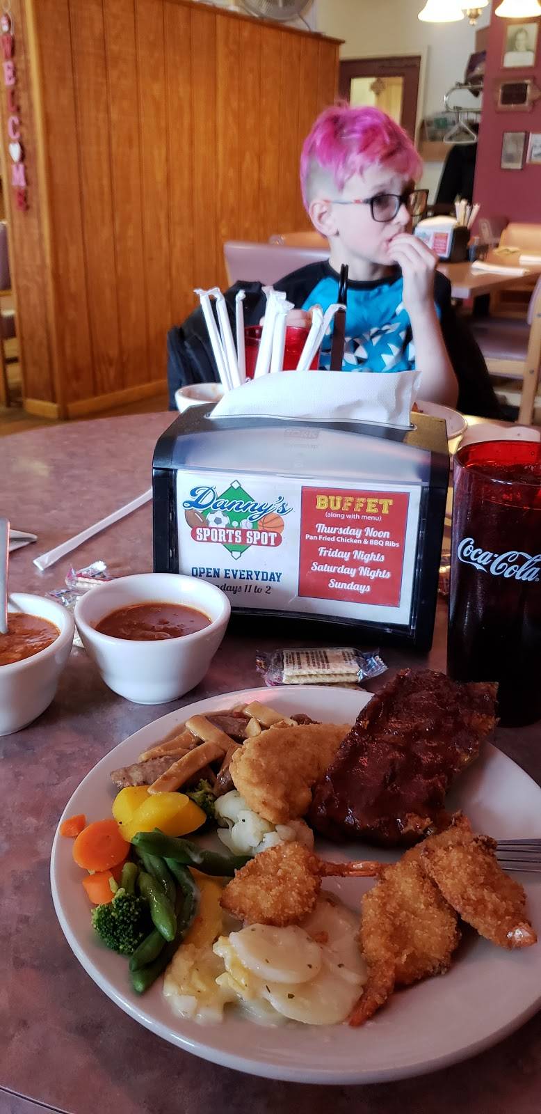 Dannys Sports Spot | night club | 1013 S 2nd St, Cherokee, IA 51012, USA | 7122254556 OR +1 712-225-4556