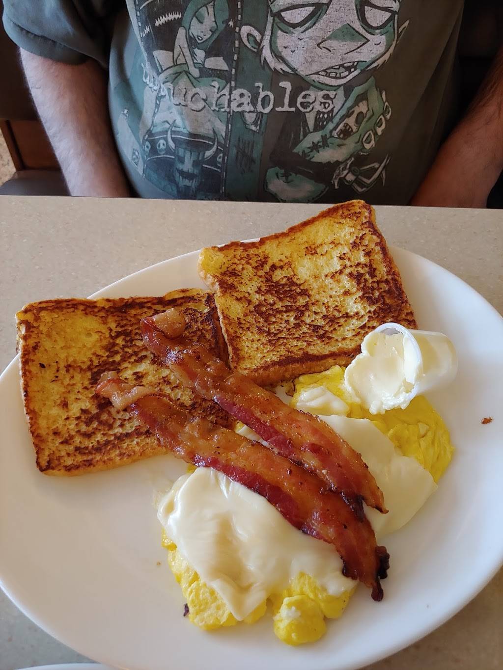 Blue Sky Diner | restaurant | 273 Ferry Blvd, Stratford, CT 06615, USA | 4752824400 OR +1 475-282-4400