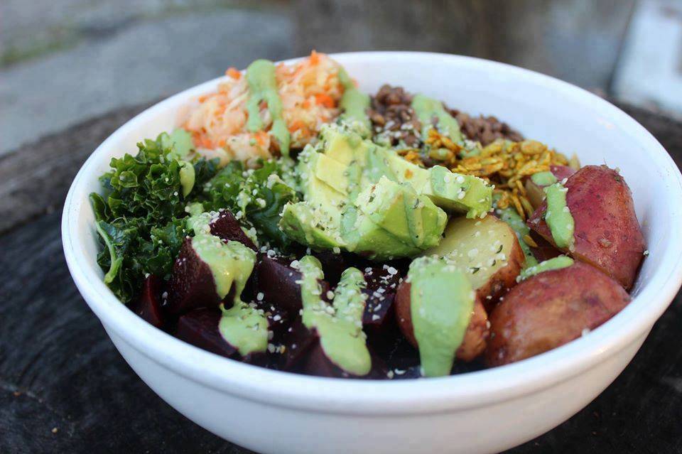 Ezras Enlightened Cafe | restaurant | 6516 Ferguson St, Indianapolis, IN 46220, USA | 3172553972 OR +1 317-255-3972