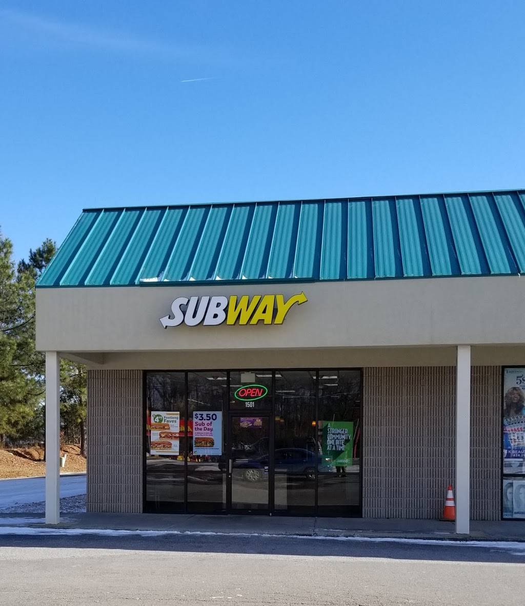 Subway | restaurant | 1501 S Main St, Blackstone, VA 23824, USA | 4342925949 OR +1 434-292-5949