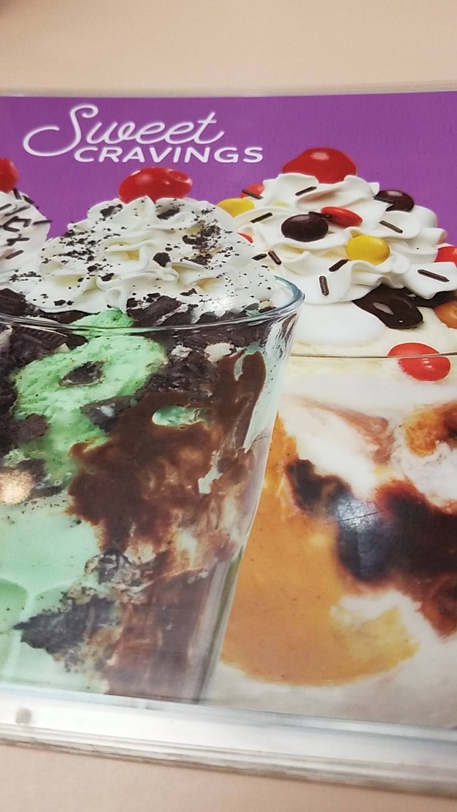 Friendlys | restaurant | 4812 Sunrise Hwy, Massapequa Park, NY 11762, USA | 5165413757 OR +1 516-541-3757