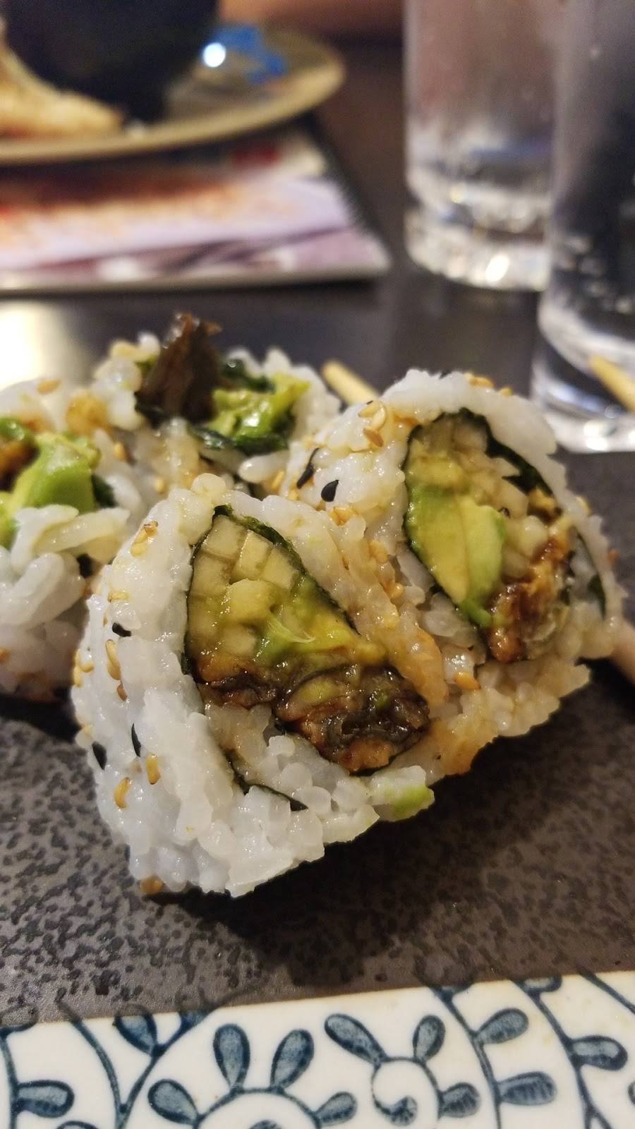 Momiji | restaurant | 913 NE Hwy 99 W #A, McMinnville, OR 97128, USA | 9712612194 OR +1 971-261-2194