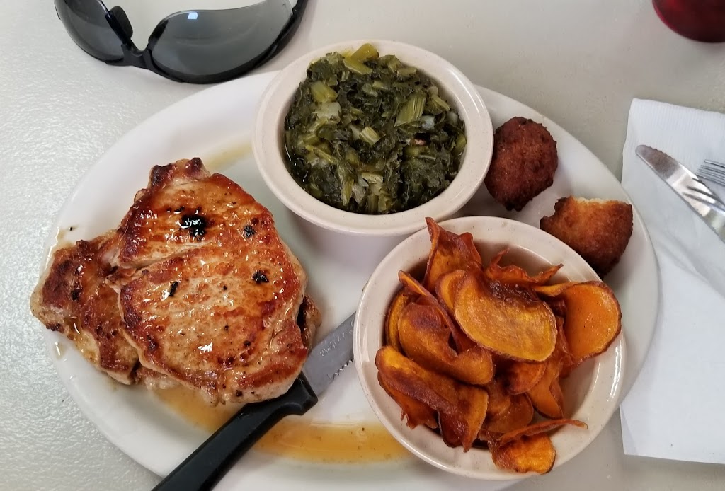 Dees Restaurant | restaurant | 3730 Roche Ave, Vernon, FL 32462, USA | 8505356449 OR +1 850-535-6449