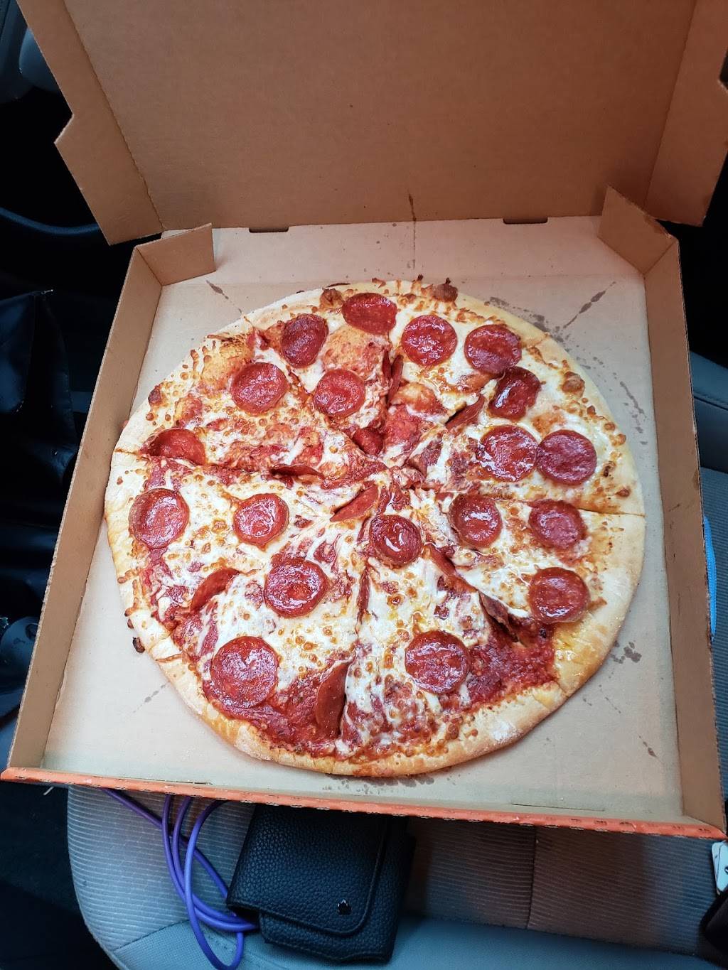 Little Caesars Pizza | meal takeaway | 13651 Hunters Oak Dr, Orlando, FL 32837, USA | 4078564059 OR +1 407-856-4059