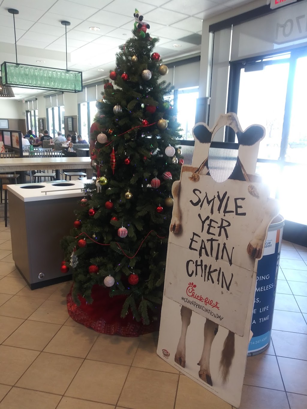 Chick-fil-A | restaurant | 1701 N Tustin Ave, Santa Ana, CA 92705, USA | 7146629599 OR +1 714-662-9599