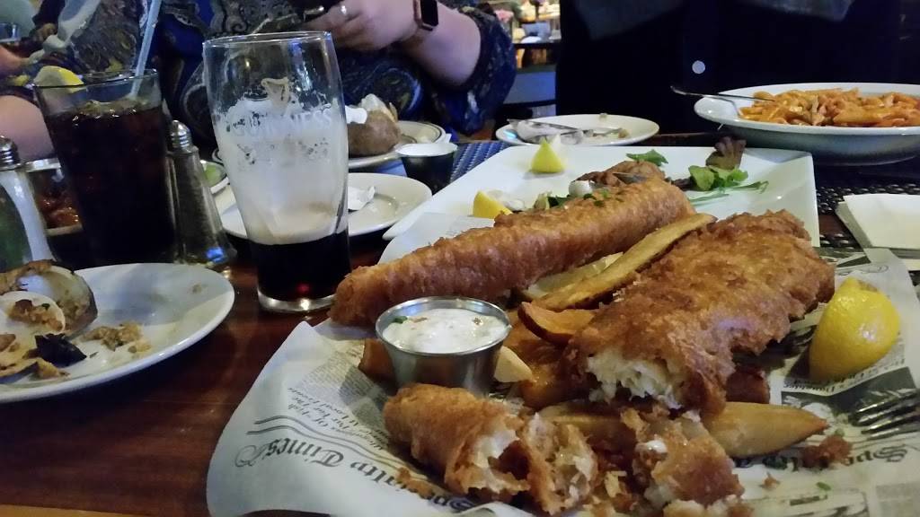 Flanagans Pub | restaurant | 451 Hawkins Ave, Lake Ronkonkoma, NY 11779, USA | 6315889843 OR +1 631-588-9843