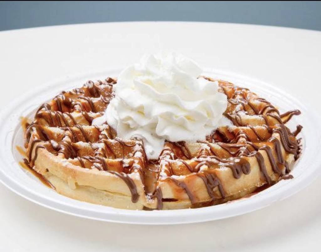 Swirls and Sweets | restaurant | 5 Broad St W, Mt Vernon, NY 10552, USA | 9146682424 OR +1 914-668-2424