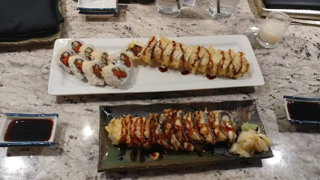 Sushiholic | restaurant | 3957 E Camelback Rd, Phoenix, AZ 85018, USA | 6029562354 OR +1 602-956-2354