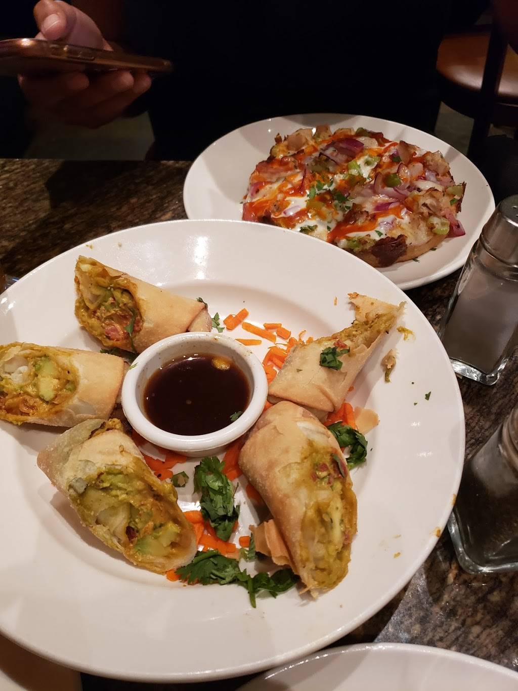 BJs Restaurant & Brewhouse | restaurant | 1689 Arden Way #1058, Sacramento, CA 95815, USA | 9165701920 OR +1 916-570-1920