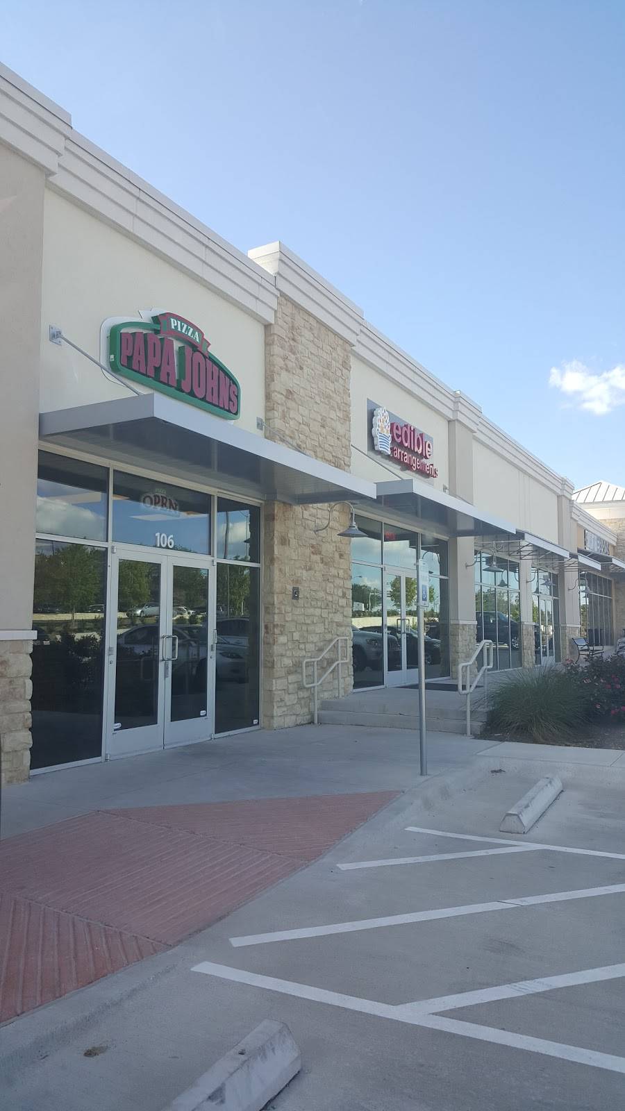 Papa Johns Pizza | restaurant | 2320 S 31st St Suite 106, Temple, TX 76504, USA | 2547715646 OR +1 254-771-5646