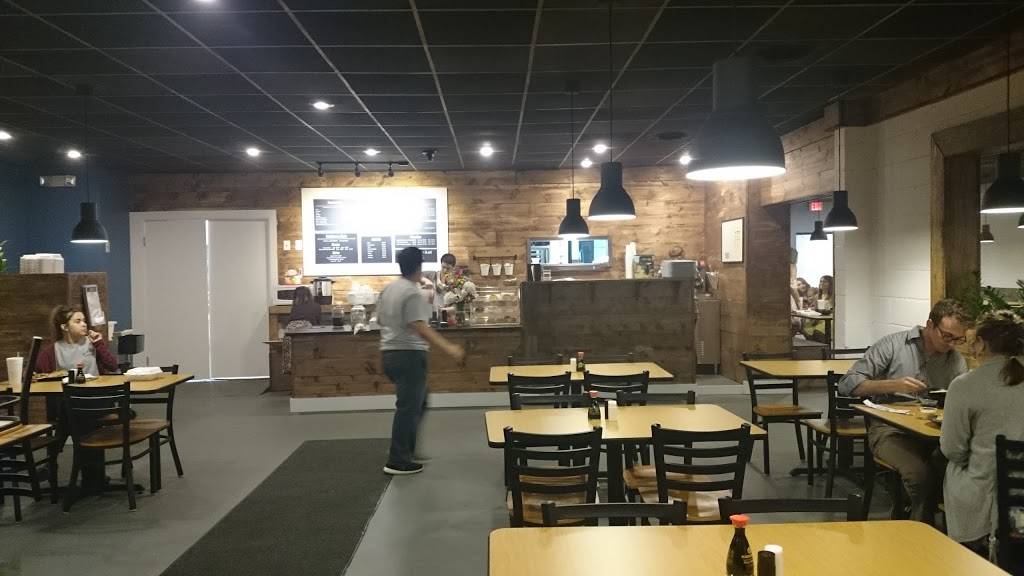 Ah Mah & Son Asian Eatery | restaurant | 4587, 1269 West Ave suite 101, Crossville, TN 38555, USA | 9313370776 OR +1 931-337-0776