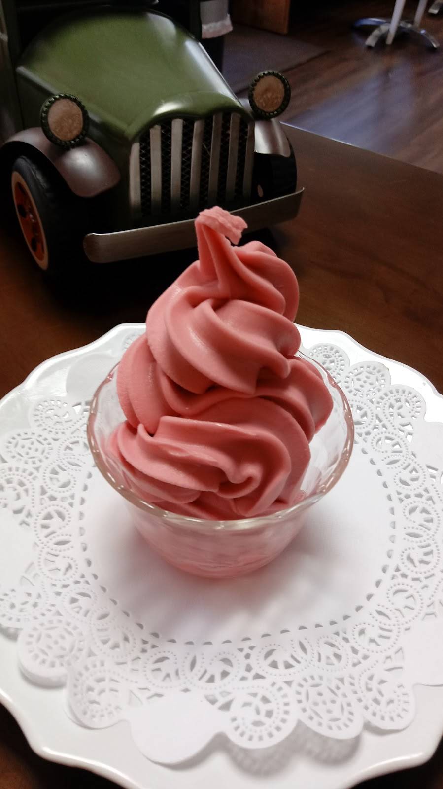 Blondies | bakery | 555 S Auburn St E, Colfax, CA 95713, USA | 5306486577 OR +1 530-648-6577