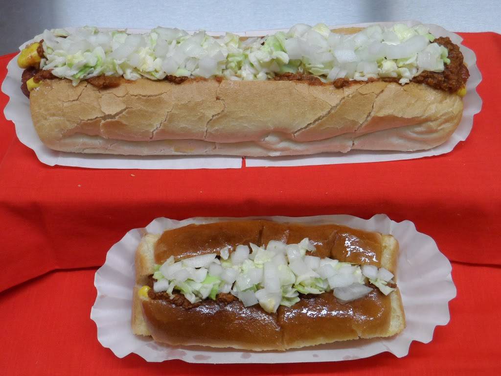 Bobs Dogs | restaurant | 8903 E Oak Island Dr, Oak Island, NC 28465, USA | 9102783456 OR +1 910-278-3456