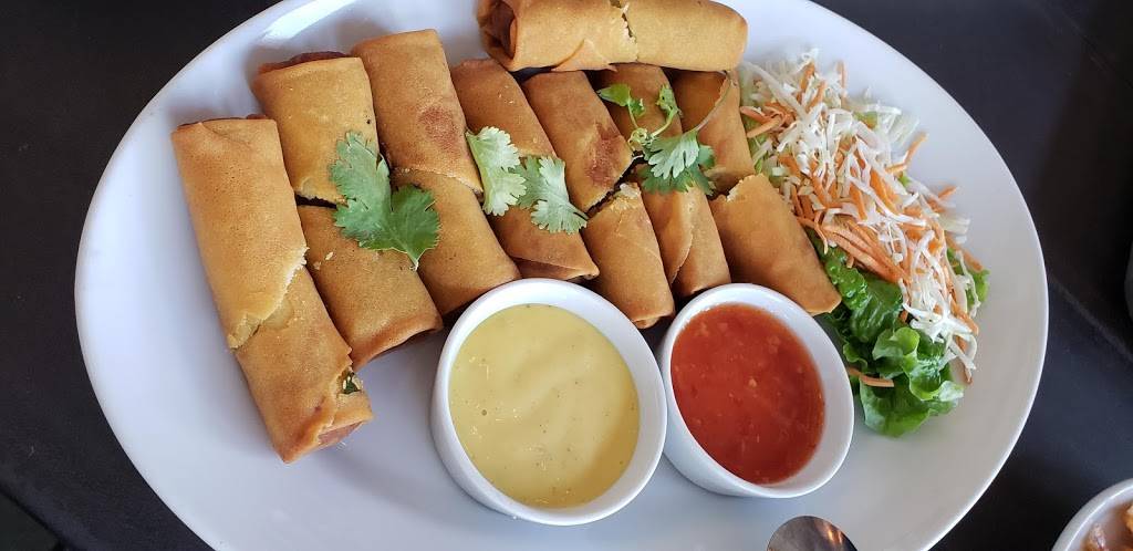 The Cure Kitchen & Bar | restaurant | 7862 Warner Ave Ste 101, Huntington Beach, CA 92647, USA | 7143758980 OR +1 714-375-8980