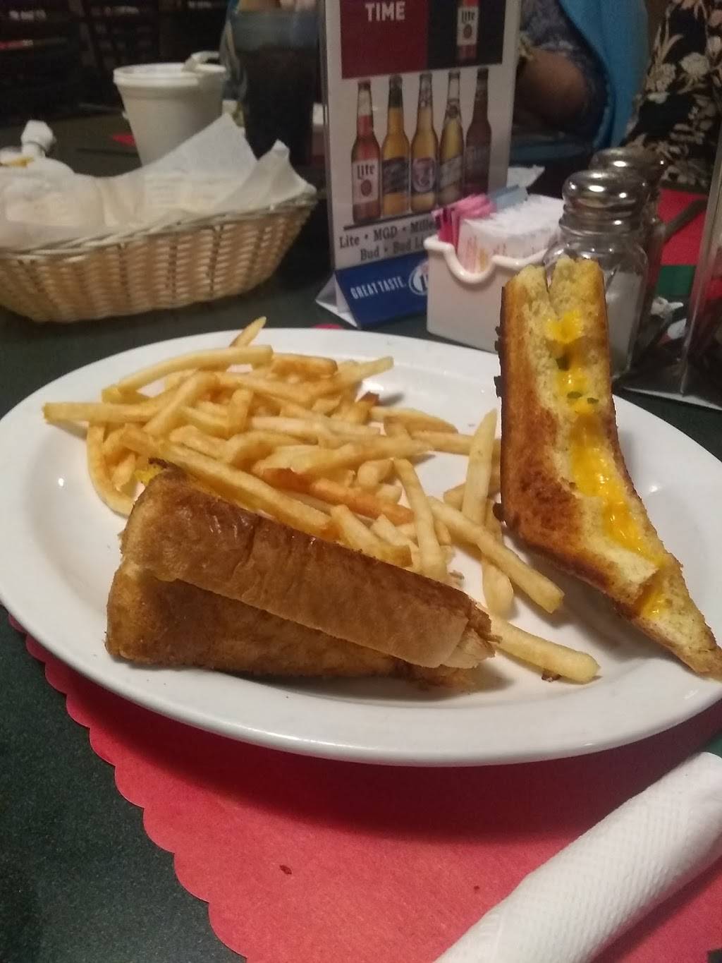 El Lago | restaurant | 2216 Sheridan Rd, Zion, IL 60099, USA | 8477462770 OR +1 847-746-2770