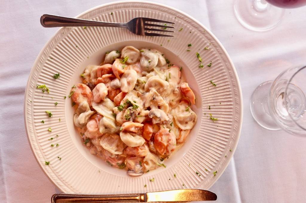 Roma Garden Ristorante | restaurant | 3923 E Thunderbird Rd #113, Phoenix, AZ 85032, USA | 6027885466 OR +1 602-788-5466