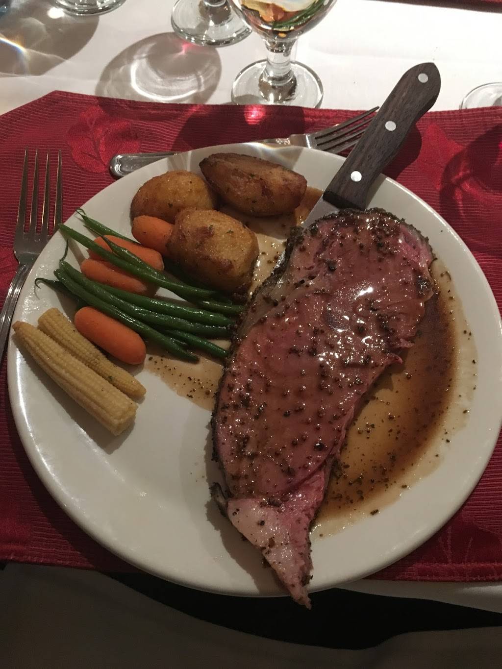 Restaurant La Bonne Adresse | restaurant | 7001 Boulevard des Galeries dAnjou, Anjou, QC H1M 3V6, Canada | 5143541138 OR +1 514-354-1138