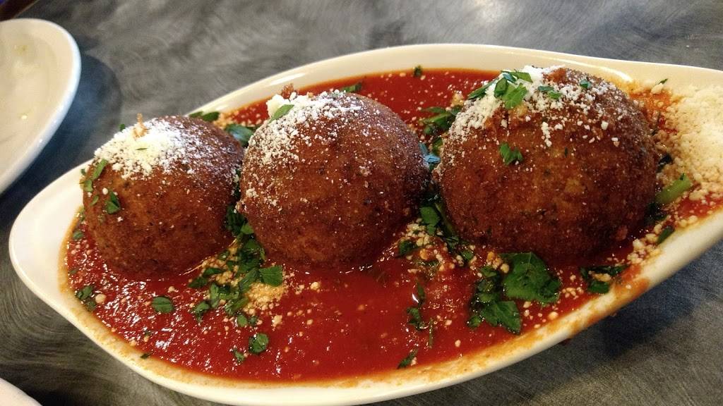 Sals | restaurant | 41 E Genesee St, Baldwinsville, NY 13027, USA | 3156388505 OR +1 315-638-8505