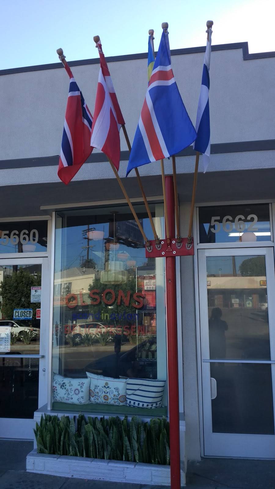 Olsons | cafe | 5660 Pico Blvd, Los Angeles, CA 90019, USA | 3239380742 OR +1 323-938-0742