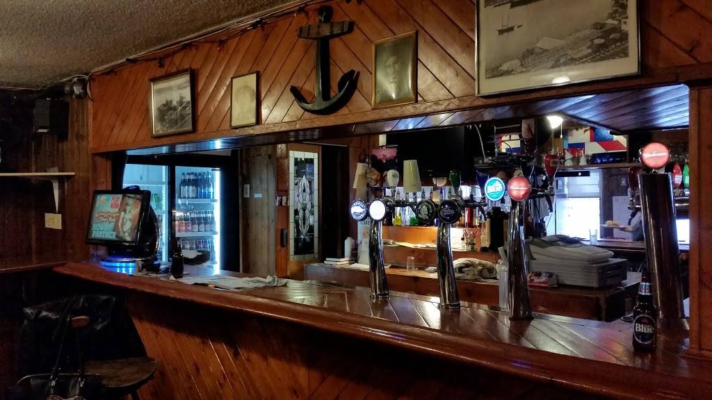 The Newfoundland Pub | restaurant | 940 Montreal Rd, Ottawa, ON K1K 4E5, Canada | 6137450962 OR +1 613-745-0962