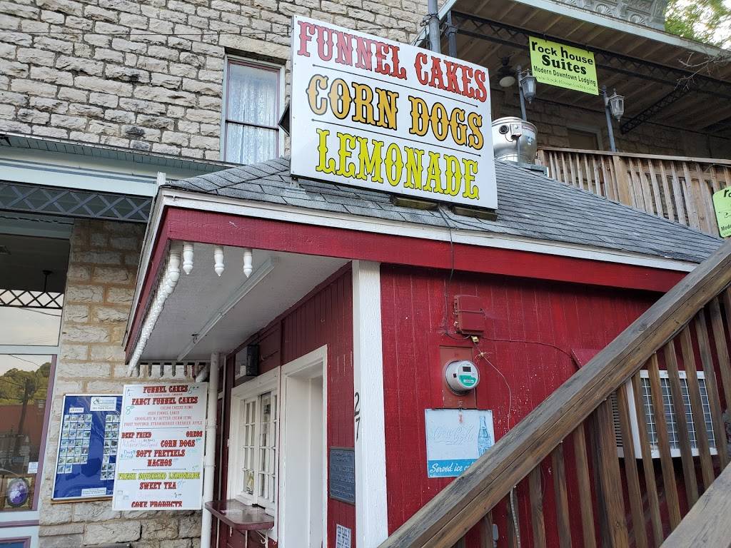 Eureka Springs Funnel Cake Factory | restaurant | 27s N Main St, Eureka Springs, AR 72632, USA | 4796166456 OR +1 479-616-6456