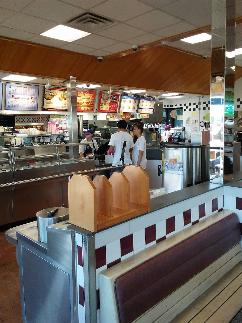 Braums Ice Cream & Burger Restaurant | restaurant | 444 E Pawnee St, Wichita, KS 67211, USA | 3162673711 OR +1 316-267-3711