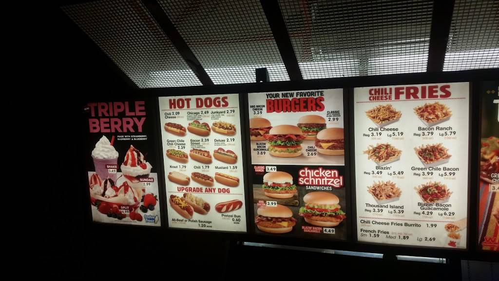 Wienerschnitzel | restaurant | 1960 Oceanside Blvd, Oceanside, CA 92054, USA | 7607541909 OR +1 760-754-1909