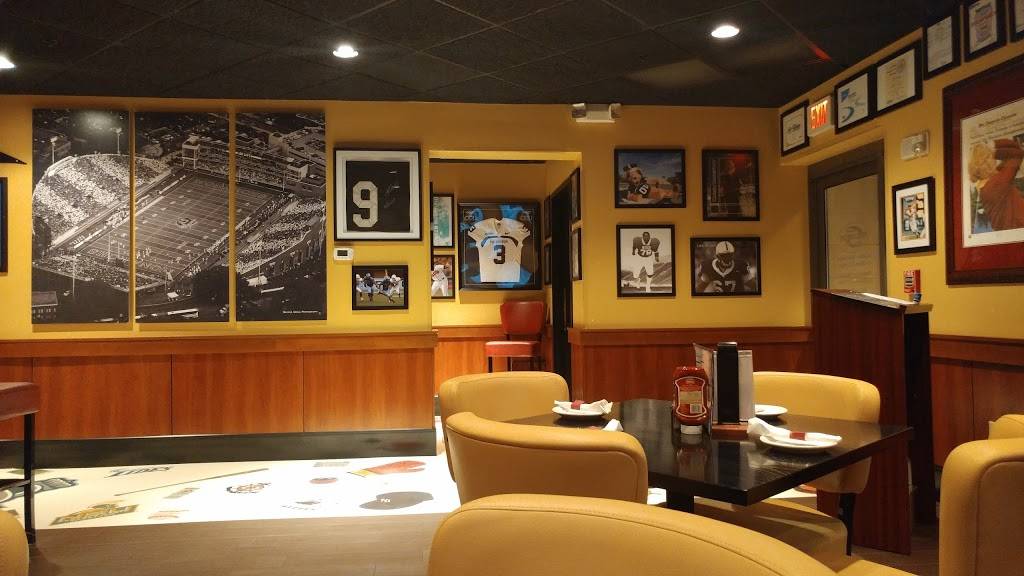 Monarch Recovery Sports Grill | restaurant | 4500 Hampton Blvd, Norfolk, VA 23508, USA | 7572132050 OR +1 757-213-2050