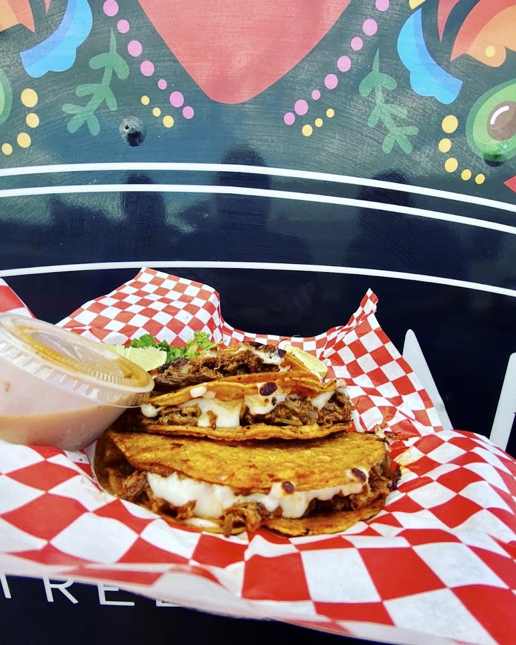 La Reina Street Food | restaurant | 8986 Huebner Rd Ste 106, San Antonio, TX 78240, USA | 2102370322 OR +1 210-237-0322