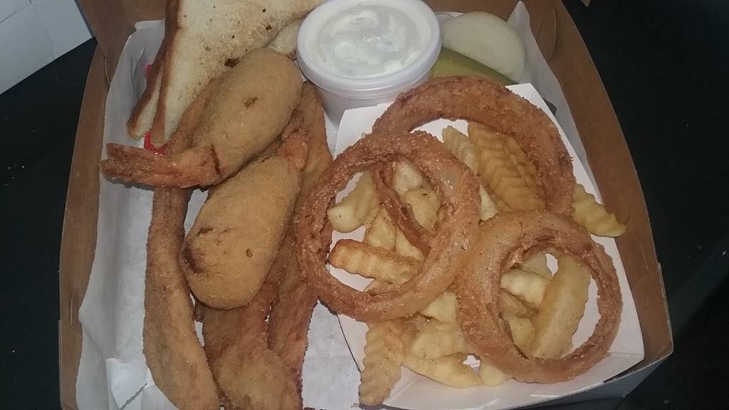 Monceauxs Take Out on Main | restaurant | 3945 Main Ave, Groves, TX 77619, USA | 4093327774 OR +1 409-332-7774