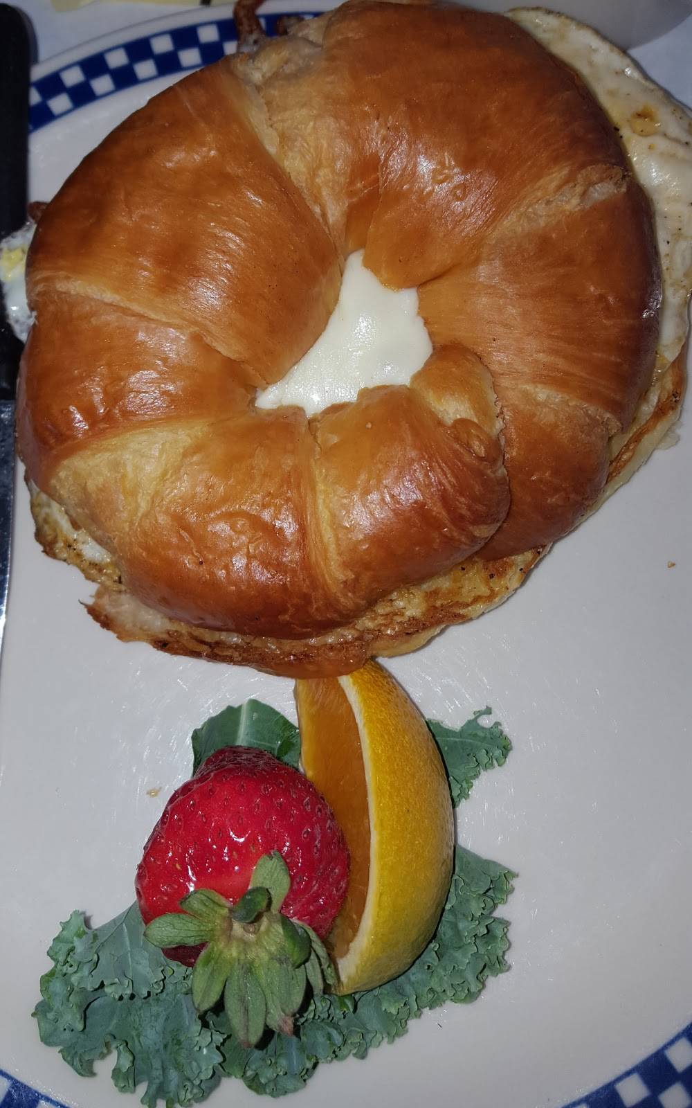 Manor Grille | restaurant | 100 Manor Harrison City Rd, Manor, PA 15665, USA | 7248613404 OR +1 724-861-3404