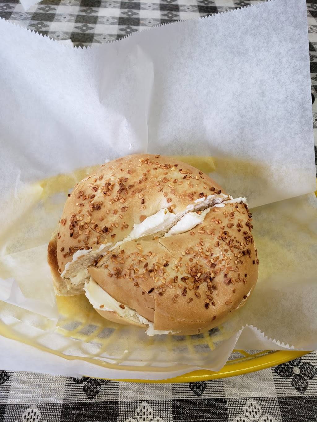 Bagel Port Cafe & Deli | restaurant | 9666 N Kings Hwy, Myrtle Beach, SC 29572, USA | 8439459024 OR +1 843-945-9024