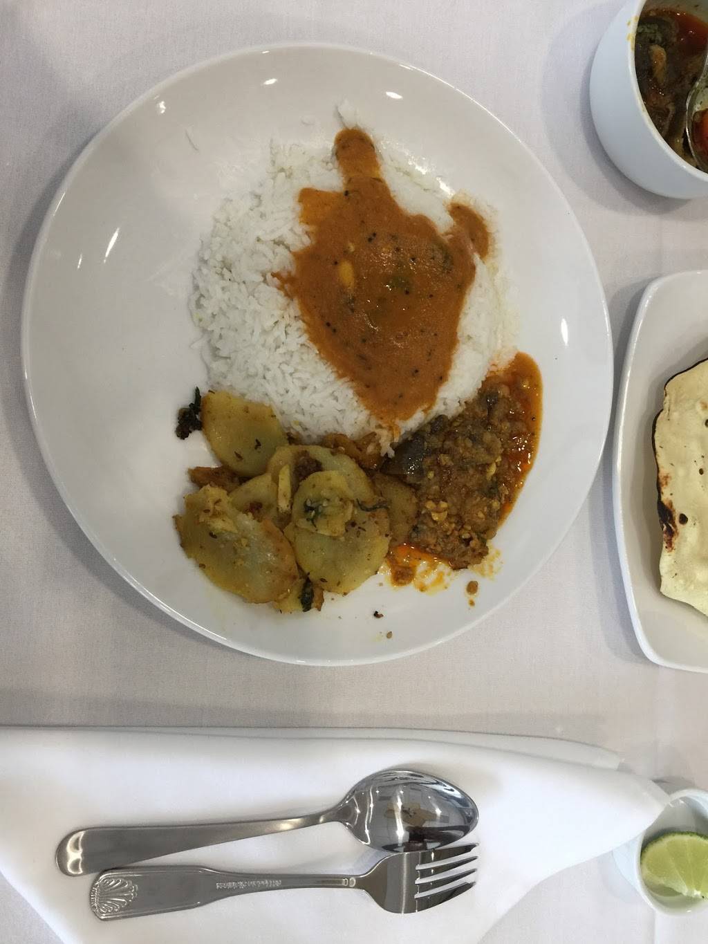 Aavkar Indian Cuisine | restaurant | 18311 Pioneer Blvd, Artesia, CA 90701, USA | 5624031551 OR +1 562-403-1551