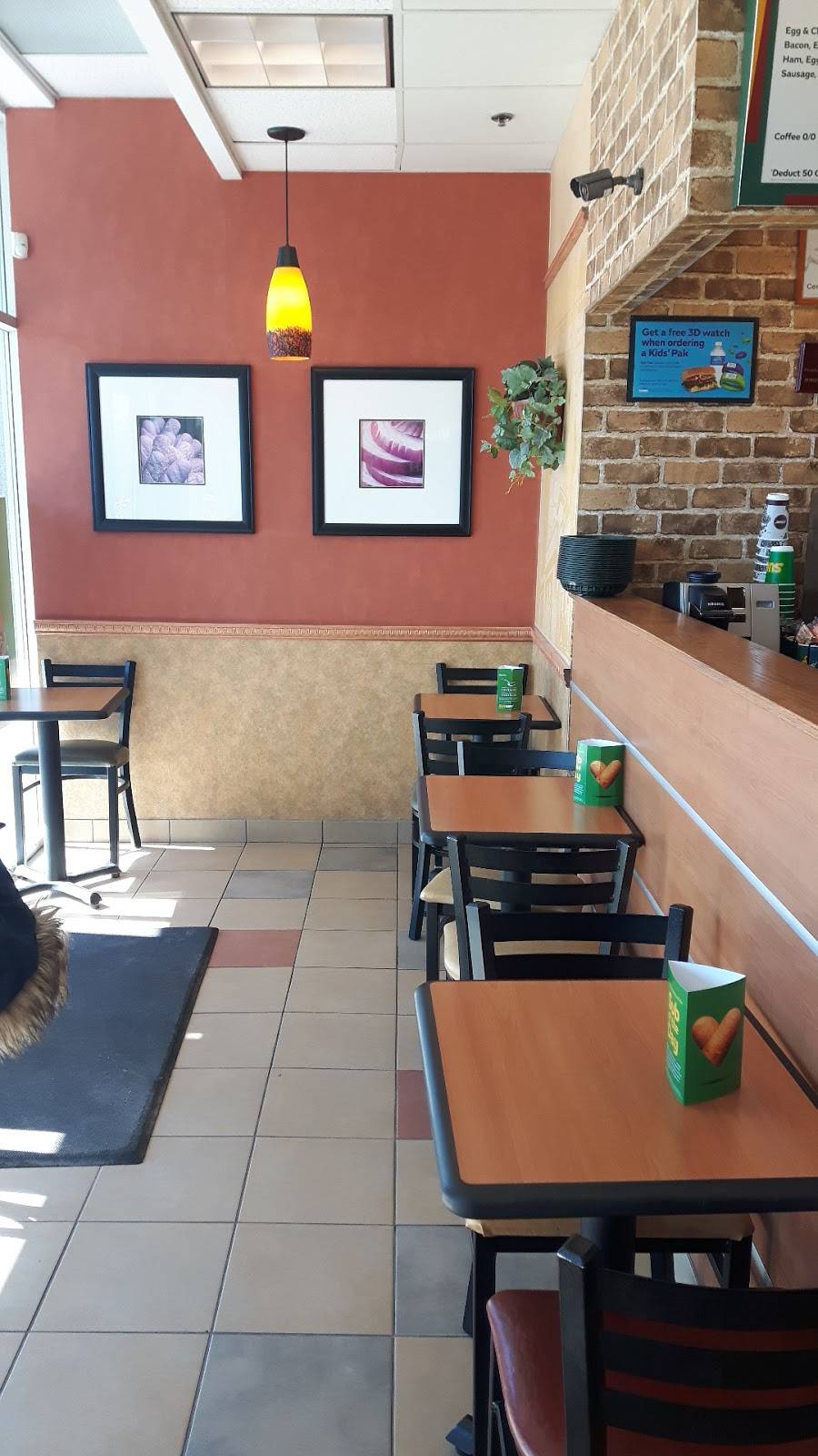 Subway | restaurant | 300 York Mills Rd Unit 2A, Toronto, ON M2L 2Y5, Canada | 6479874737 OR +1 647-987-4737