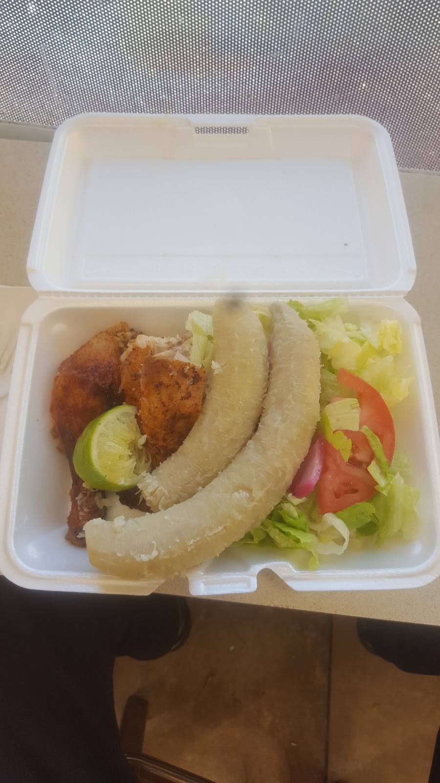 Jackies Chicken & Beer | restaurant | 651 Broadway, Lawrence, MA 01841, USA | 9786554458 OR +1 978-655-4458